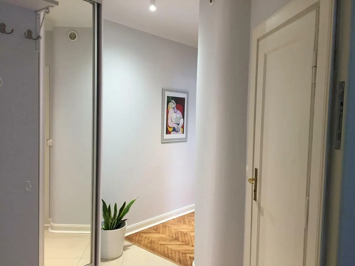 Beautiful Apartment In The Heart Of Warsaw, Poznanska Warszawa
