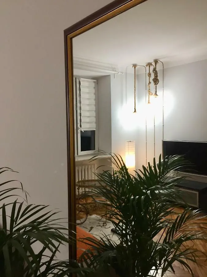 Beautiful Apartment In The Heart Of Warsaw, Poznanska